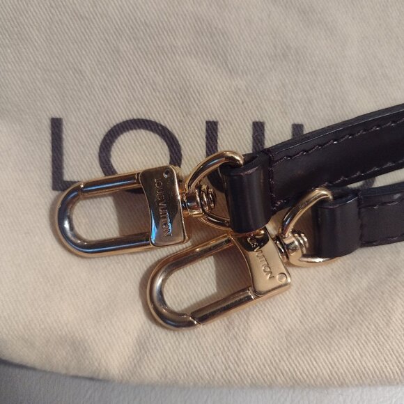 Beautiful Louis Vuitton Kensington - Picture 13 of 13